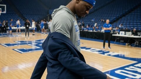 Moreno pulls out of draft, returns to Kentucky