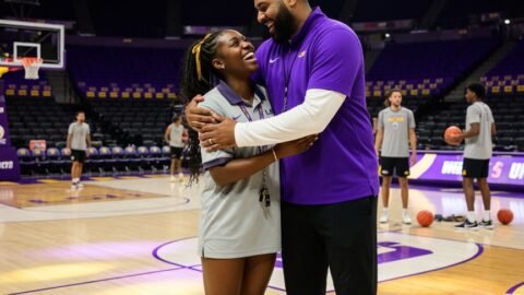 Viral student manager reunites with Wade at LSU