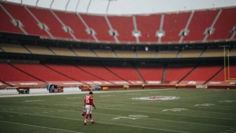 Mahomes Sitting Preseason Is the Flex, Not the Red Flag