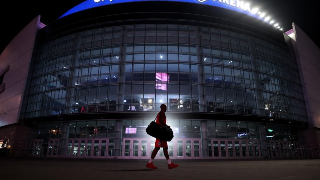 Chris Paul’s 2 A.M. Clippers Exit Was Pure Disrespect