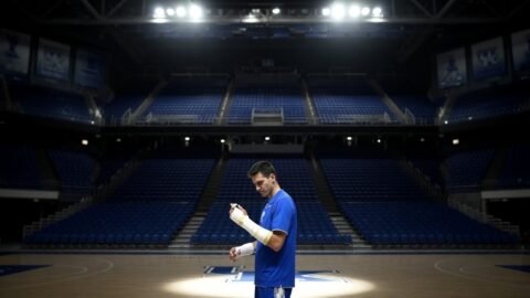 Momcilovic Finger Scare Exposes Kentucky’s Thin Ceiling
