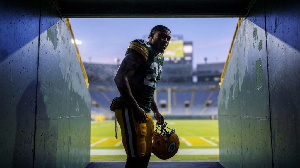 Packers Activate Josh Jacobs After $1,000 Battery Fine and 2.9-Yard Slump